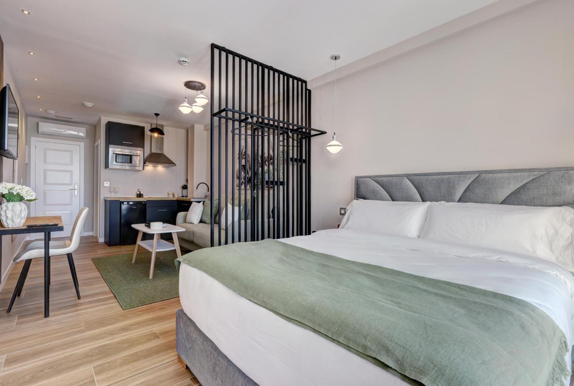 Palm Suites Estepona Extérieur photo